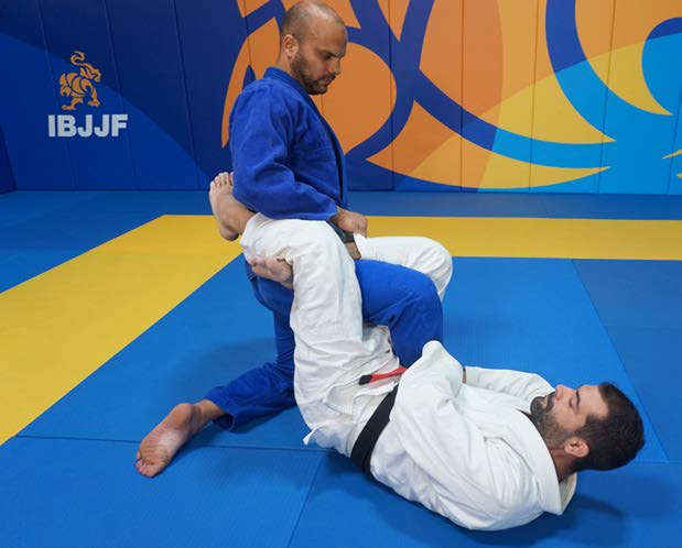 Knee reaping illustration 108