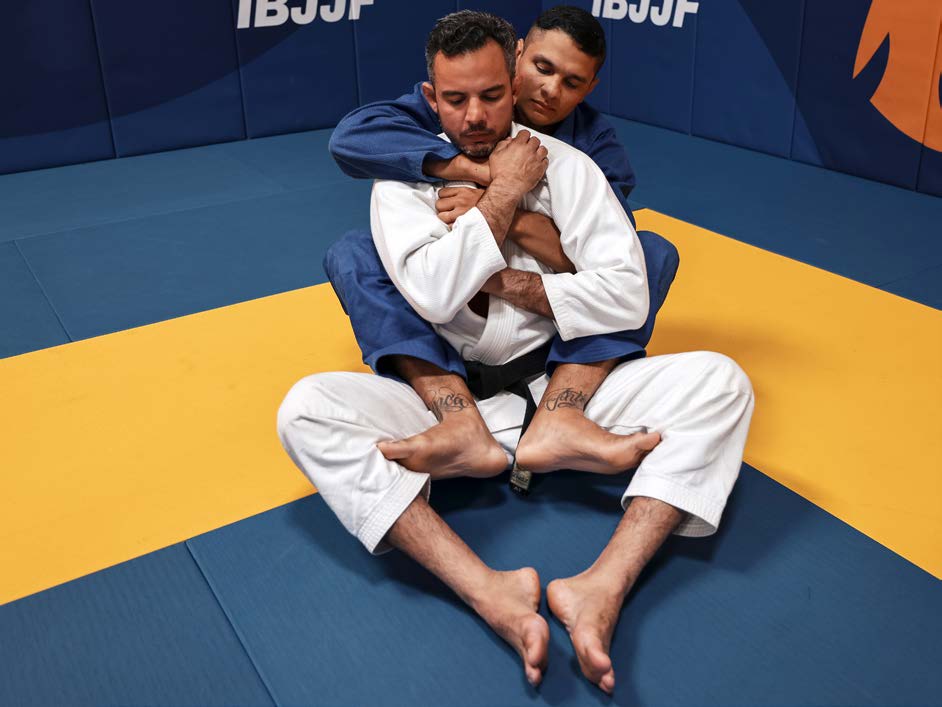 Back control - both arms trapped, example 1